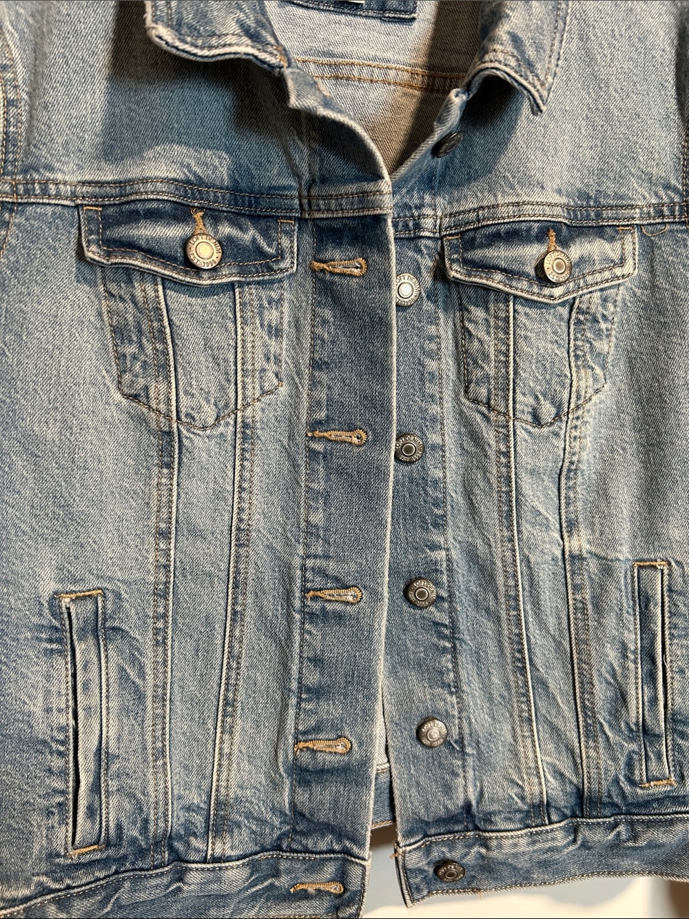 LOFT Light Blue Denim Jacket Women's Medium Petite - Picture 3 of 4